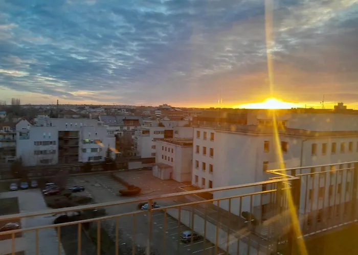 Penthouse Rooftop With Huge Sky Terrace *