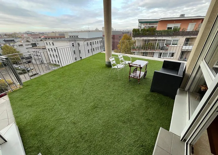 Penthouse Rooftop With Huge Sky Terrace *